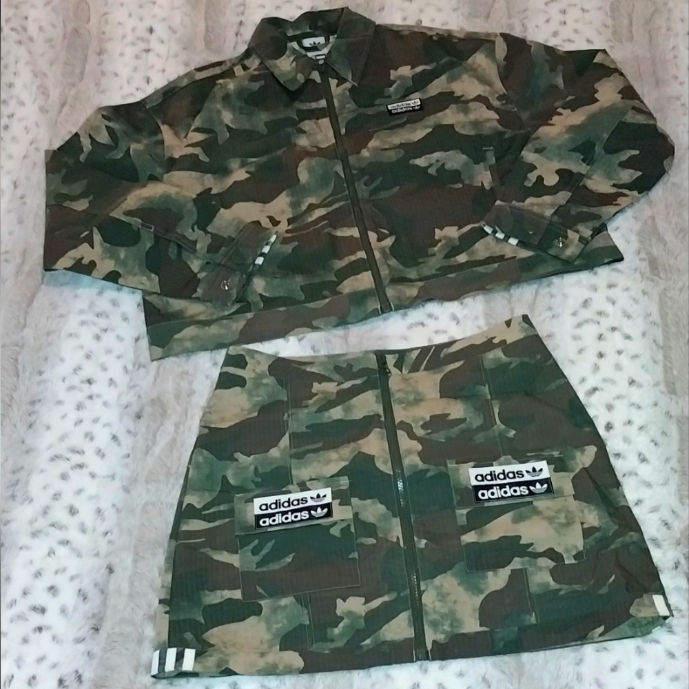 Adidas Camo Skirt Jacket Shirt Set - Picture 3 of 15